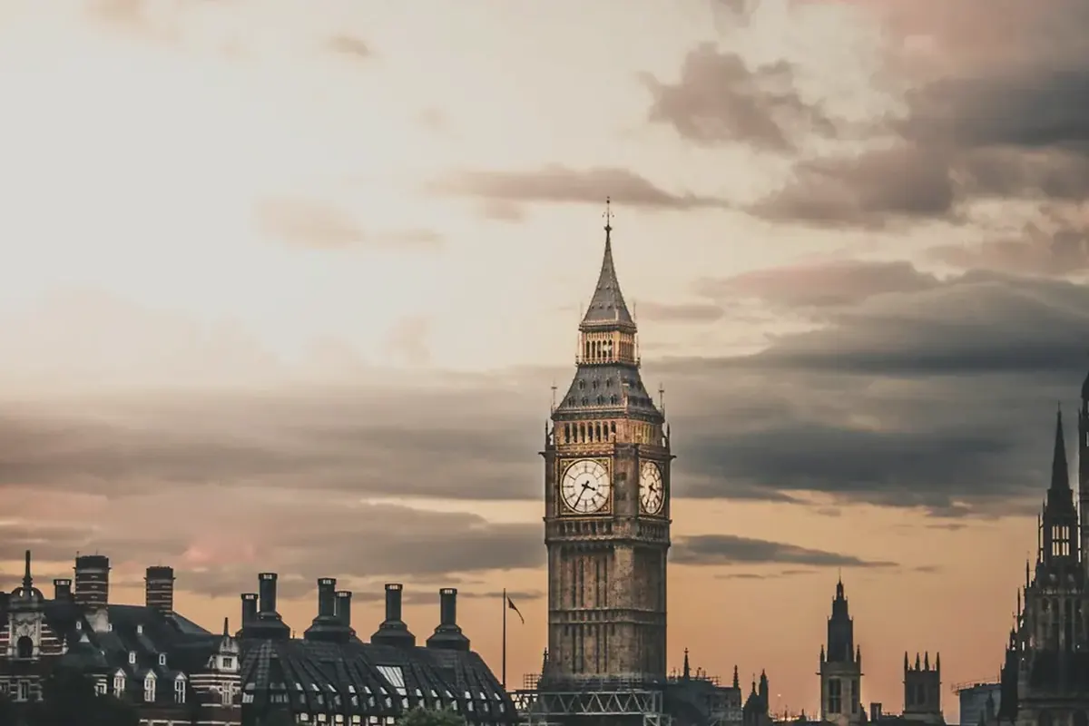 March 2025 Rate Hold: What Businesses Needed to Watch equipment and business context